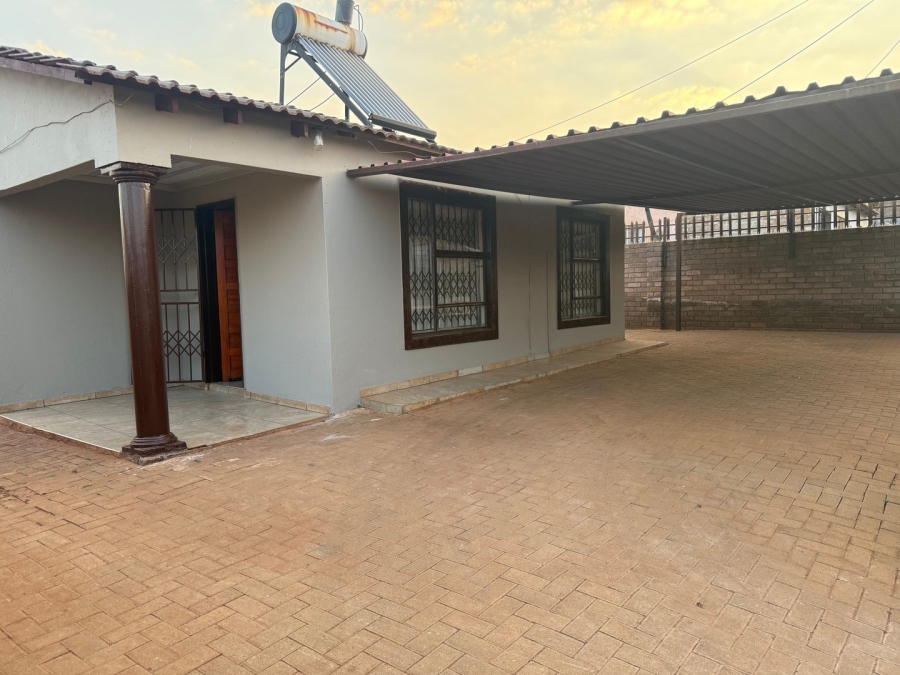 2 Bedroom Property for Sale in Ikageng North West